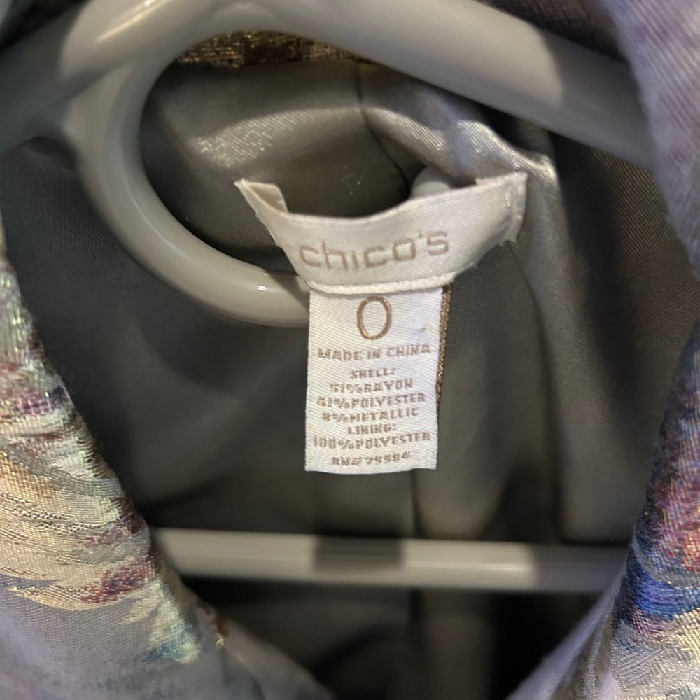Gorgeous Chicos Jacket Metallic Gold Threading - Picture 2 of 8